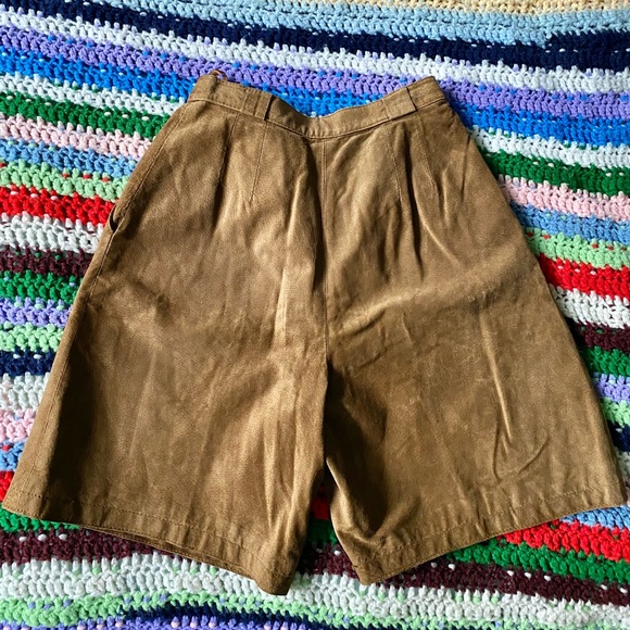 Vintage Suede Brown Camel Leather Classic High Rise Shorts Fall Winter Neutral - Picture 2 of 9